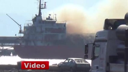 İskenderun'da Gemideki Yangın Kontrol Altına Alınamıyor