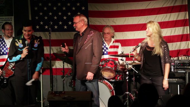 Todd Allen Herendeen Band performs Elvira at the Elvis Presley Memorial VFW January 2015