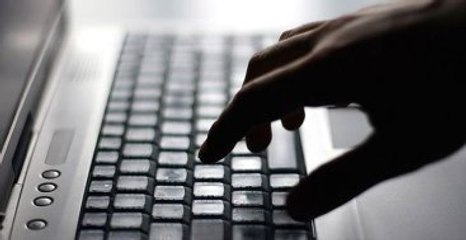 Charlie Hebdo Dergisinin Kapağına Erişim Yasağı