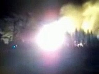 Ангелы забирают души в горящем храме.