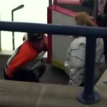 Je ne savais pas qu'on pouvait se mettre K.O tout seul...