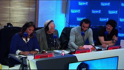 Descargar video: Cyril Hanouna [PDLP] - Duel en Rap : La Fouine vs Pierre Bellemare