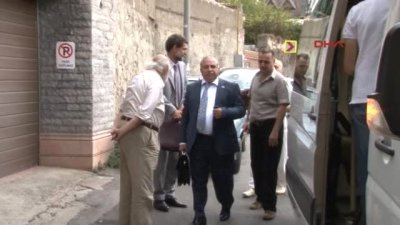 Yaşar Kemal'in Arşiv Görüntüsü - 9 Eylül 2013 Tarihinde Yaşar Kemal?e Ermenistan?dan Gelen Heyet...