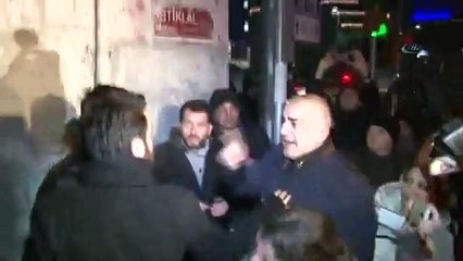 Cumhuriyet gazetesine yürümek istediler !