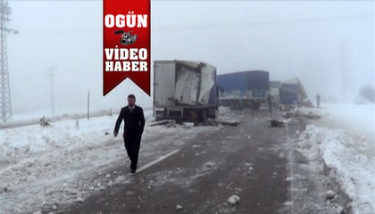 43 araç karıştı, 49 yaralı