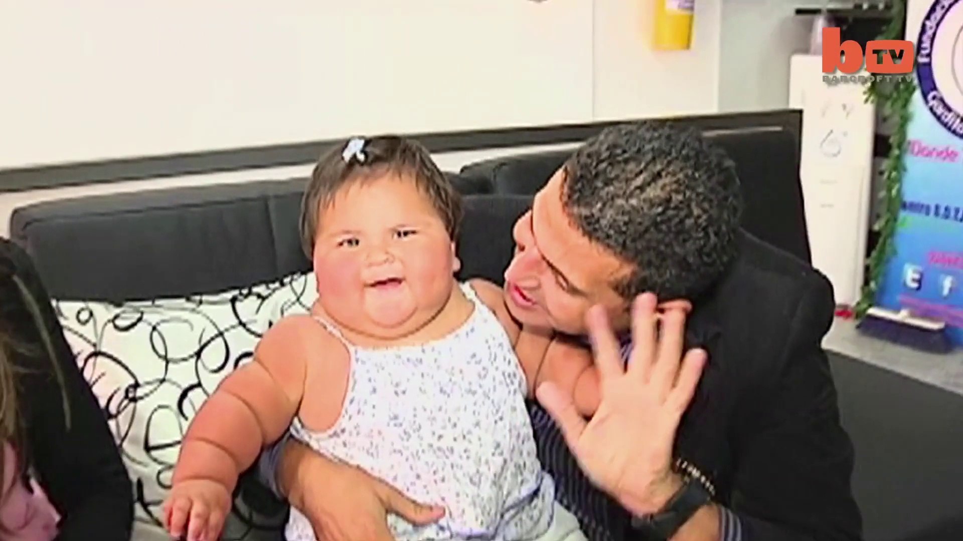 Un Bebe De 10 Mois Pese Kilos Et Personne Ne Sait Pourquoi Video Dailymotion