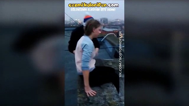 Kahvaltıda Yürek Yiyen Kız