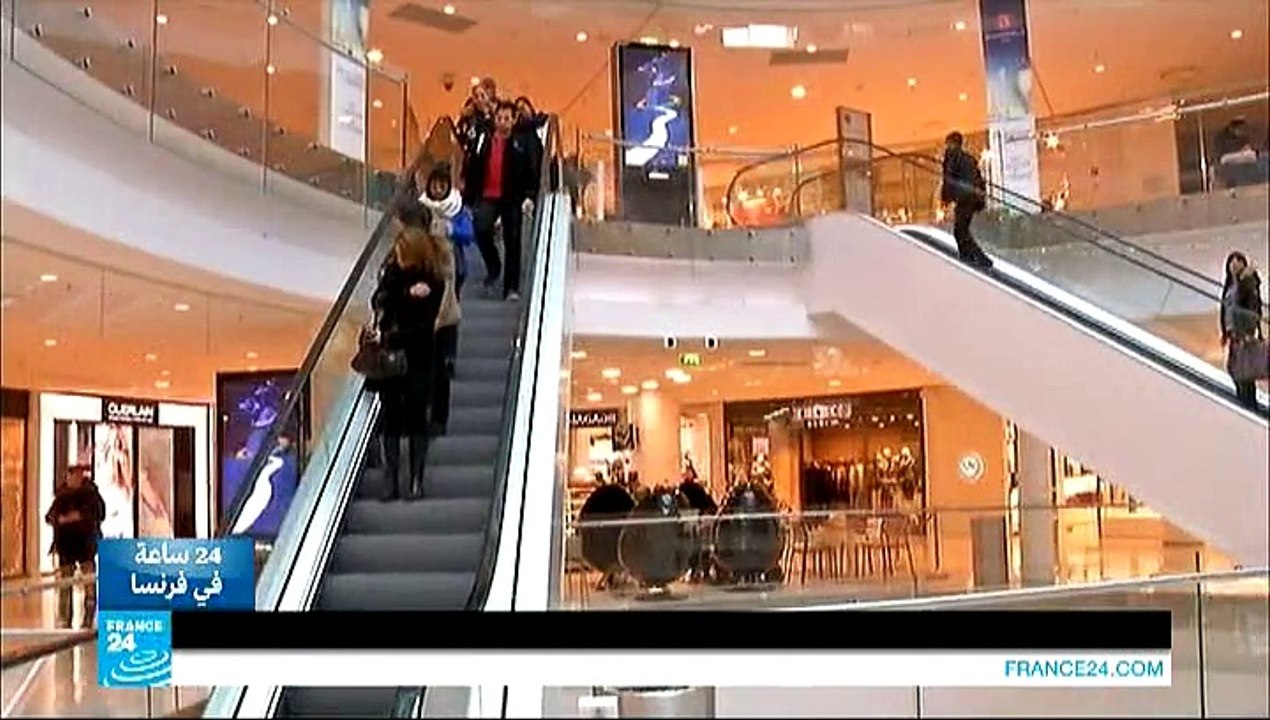 إقبال كثيف على صحيفة شارلي ايبدو في أول عدد لها بعد الحادثة !!