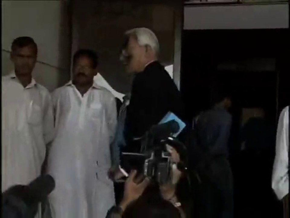 Ahmed Raza kasuri qusari Face spray mon kala