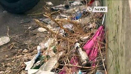 UNA DISCARICA NELL'AREA PER BICI E SCOOTER