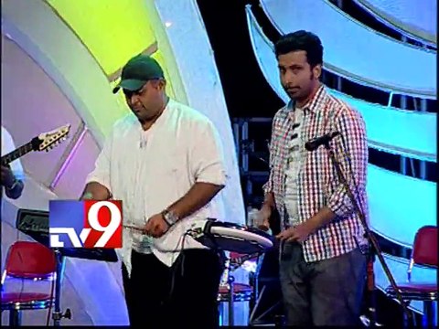 'Nijamena Nijamena' song by Hemachandra Sravana Bhargavi@Thaman Beats