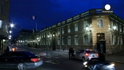 دهس شرطية عمداً قرب قصر الإليزيه