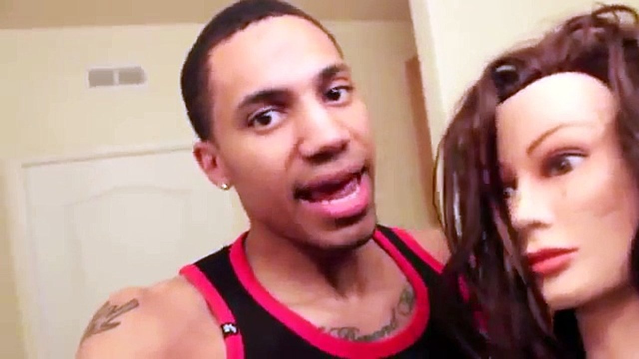 Elle surprend son copain au lit avec une autre