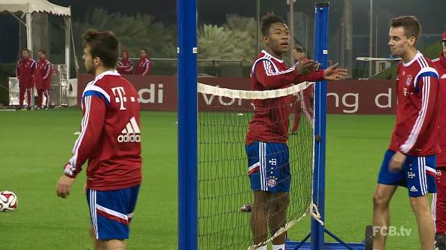 Lewandowski e Reina brilham em 'futênis' do Bayern de Munique