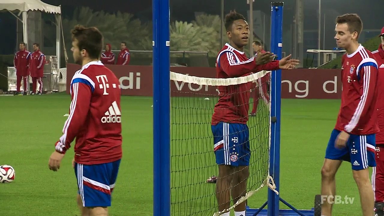 Lewandowski e Reina brilham em 'futênis' do Bayern de Munique