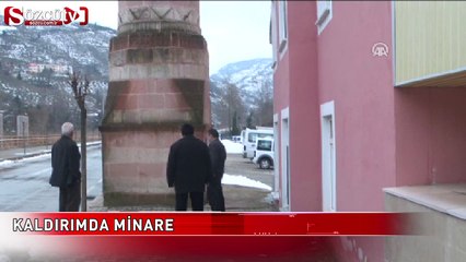Kaldırımda minare