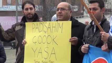 Bursa Memurlar Yeniçeriler Eşliğinde Maaş Bordrolarını Yaktı İşçi Temizledi