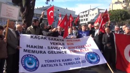 Antalya'daki Memurlar da Bordro Yaktı