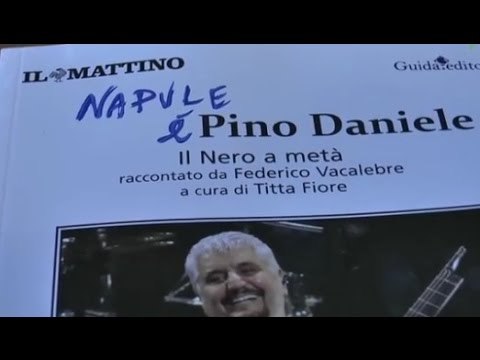 Napoli - Napule è Pino Daniele , il libro in regalo con Il Mattino -2- (15.01.15)