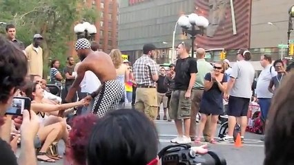 Union Square Park - Crazy Street Performers