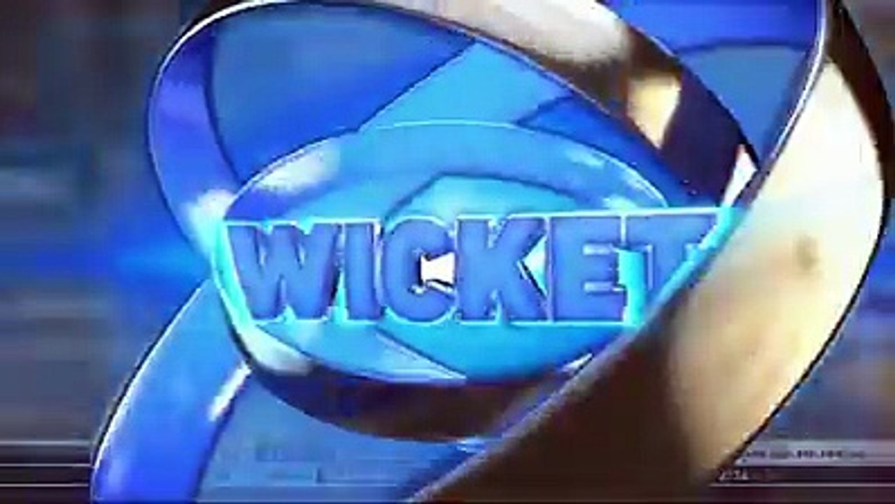Shoaib Malik picked up 3 wickets