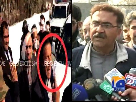 Parents Protest As Imran Khan's Motorcade Reaches APS