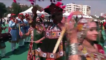 مهرجان لتوديع فصل الشتاء واستقبال فصل الربيع بالهند