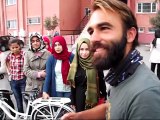 Bisikletle Dünya Turuna Çıkan İtalyan Çift Okulda Bisiklet Eğitimlerine Konuk Oldular