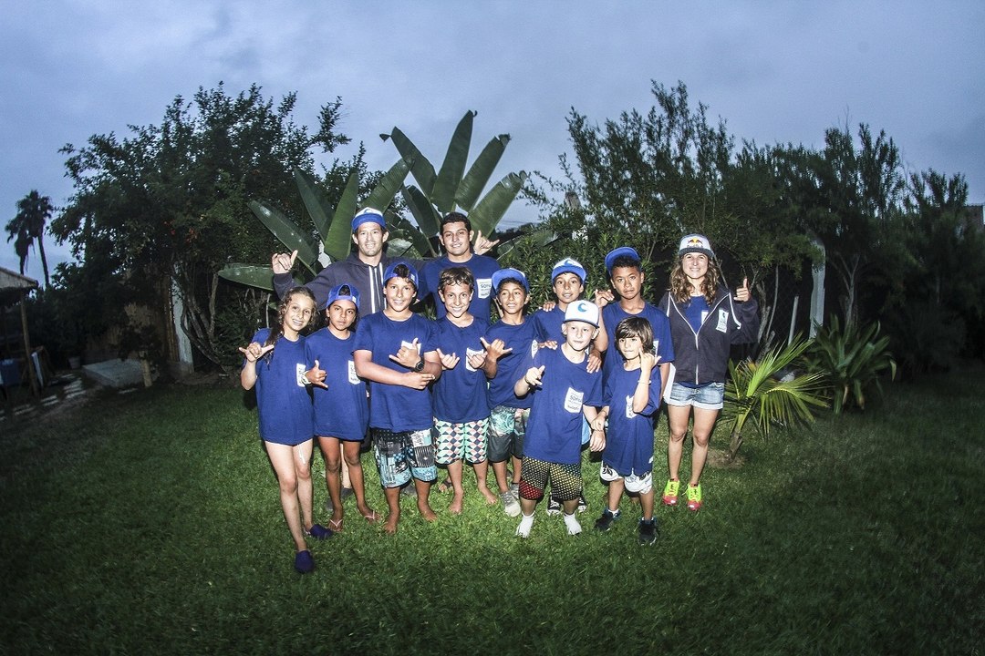 Surfing - Proyecto Sofia Mulanovich - Episode 1