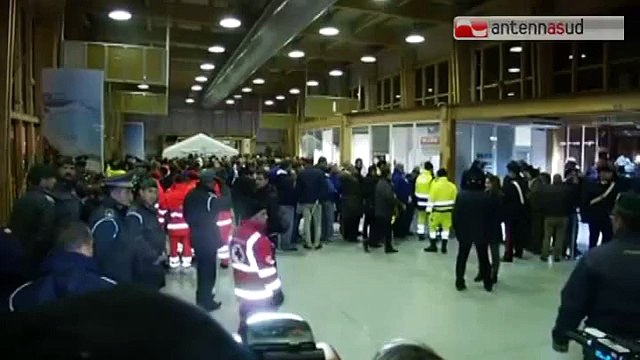 TG 15.01.14 Norman Atlantic, gli squali si sono accaniti sui corpi delle vittime