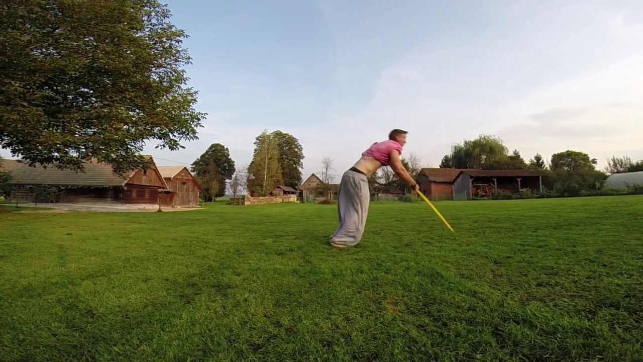 Freerun et parkour impressionnant : 90kg et super agile!