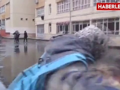 Bebeğe Zıplamayı Öğreten Köpek