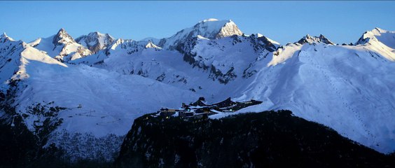 SNOW THERAPY - Extrait 1 "À la montagne" - Au cinéma le 28 Janvier