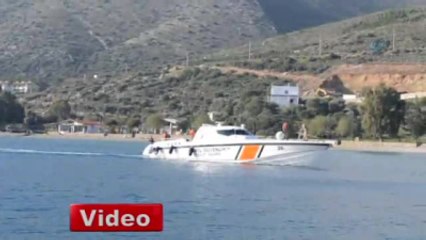 Sahil Güvenliği Gören İnsan Kaçakçısı Denize Atladı