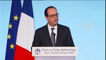 Hollande appelle à une réponse 