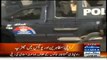 Police Breaking Law Itself by Breaking The Glasses Of Vehicle In Karachi Protest