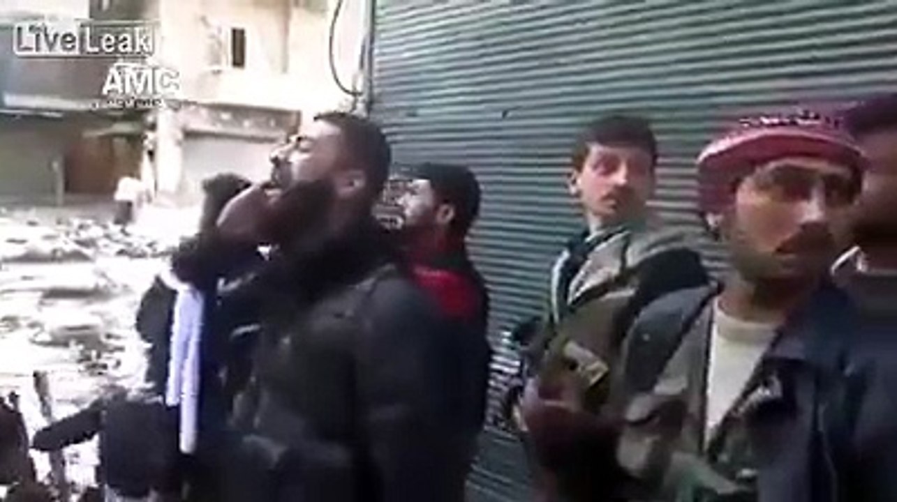 Kabe Ase Azan Suna hain