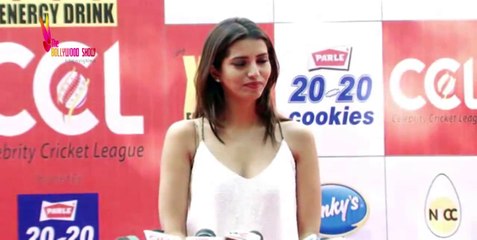 Hot Manasvi Mamgai Visit at CCL 2015 Opening Ceremony