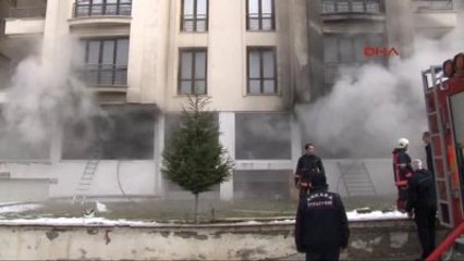 Dikmen'deki Bir Depoda Yangın Güçlükle Söndürüldü