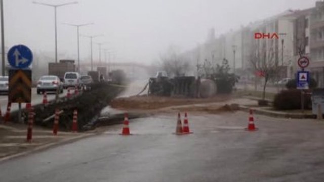 Ankara'da Devrilen Methanol Yüklü Tır, Afad Ekiplerini Alarma Geçirdi