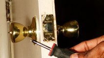 ☆ A quick and easy fix to your loose door latch, face-plate, or strike-plate - HQ - HD