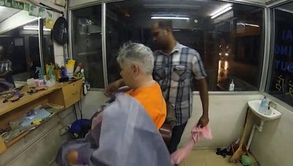 VOYAGE EN MALAISIE PART 1 le coiffeur