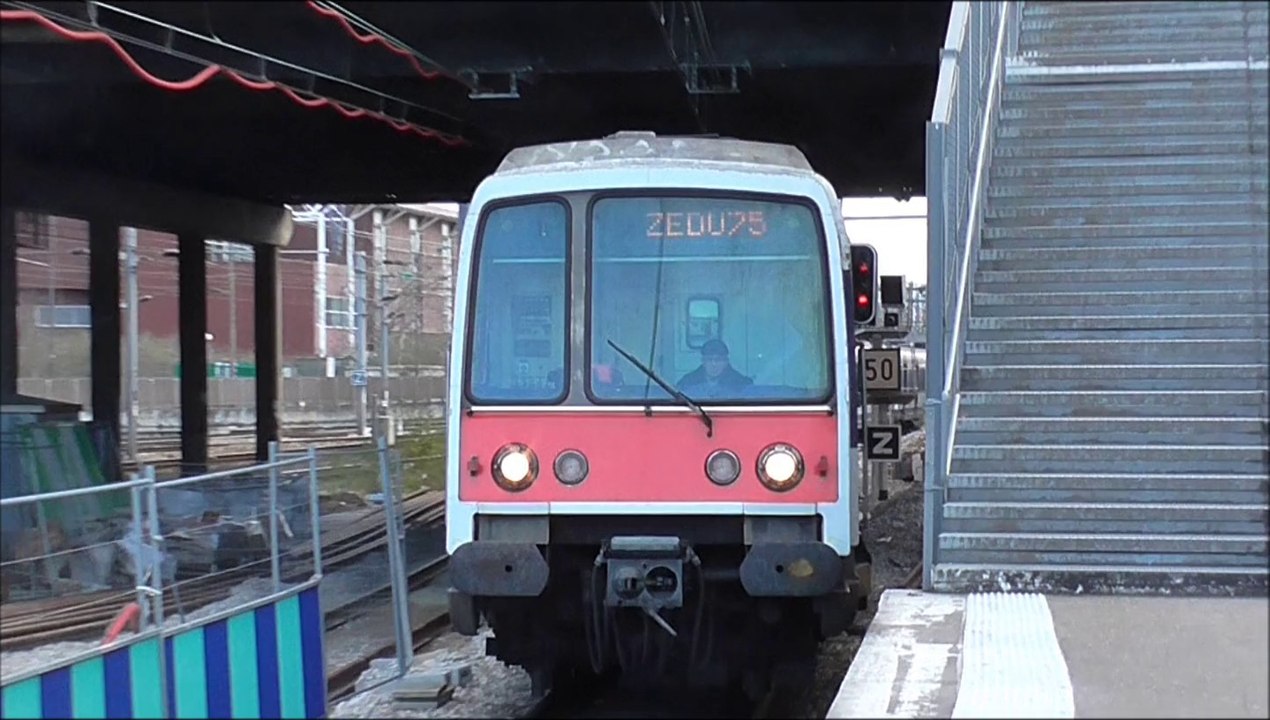 MI84 : Arrivée à la gare de Nanterre Université sur la ligne A du RER