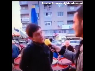 Şarkı Güzel Ama İngiliçce