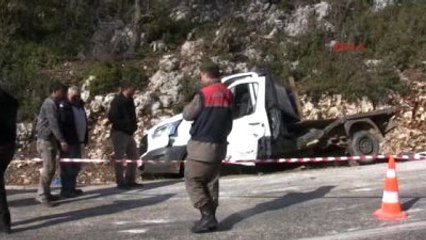 Mersin Erdemli'de Kaza 1 Ölü, 2 Yaralı