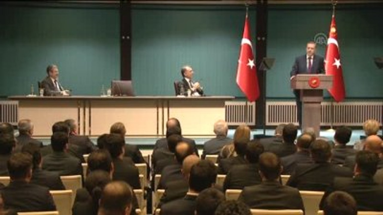 Erdoğan: "İslam Dünyası Kendi İçinde Meseleleri Er Geç Çözüm Yoluna Koyacaktır"