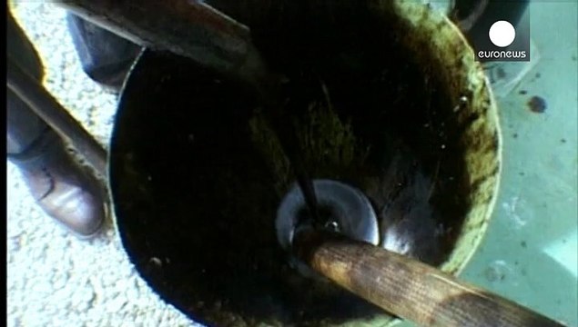 Le pétrole Brent grimpe de deux dollars par baril vendredi