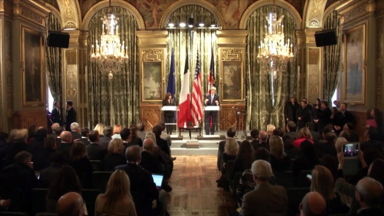 John Kerry fait en français l'éloge de Lassana Bathily, le héros de la supérette cacher