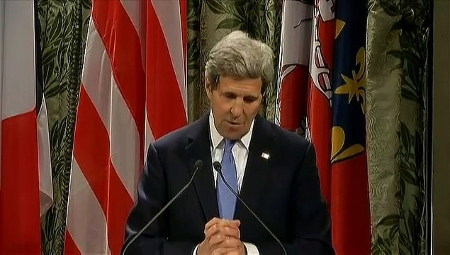 Attentats à Paris : Je me joins à vous pour rendre hommage à ceux qui nous ont quittés , lance John Kerry