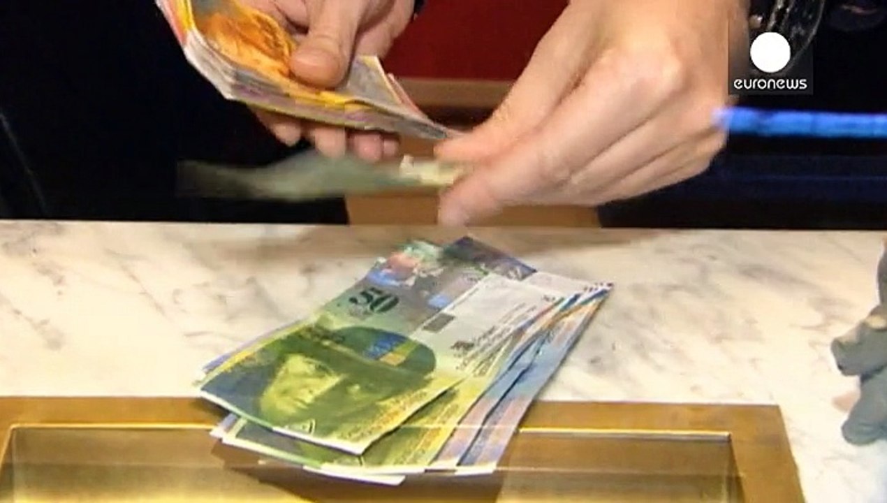 تبعات منفی افزایش ارزش فرانک سوییس در برابر یورو